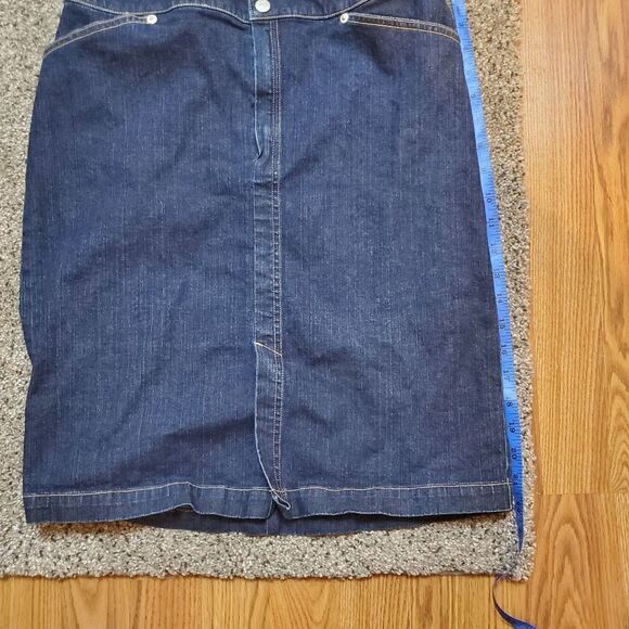 Lands’ End Dark Wash Denim Straight Skirt Size 4 - Picture 3 of 9